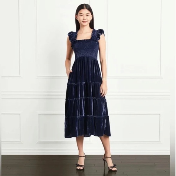 Hill House Dresses & Skirts - Hill House House Navy Velvet Ellie Nap Dress